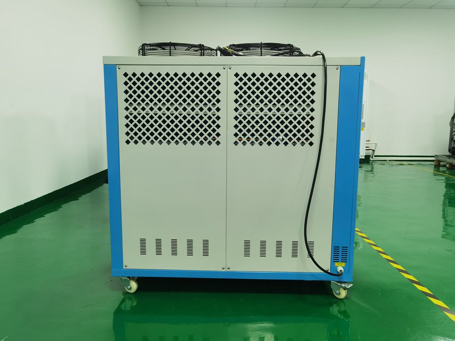 風(fēng)冷熱泵螺桿機跑油什么原因（解決方案分享）