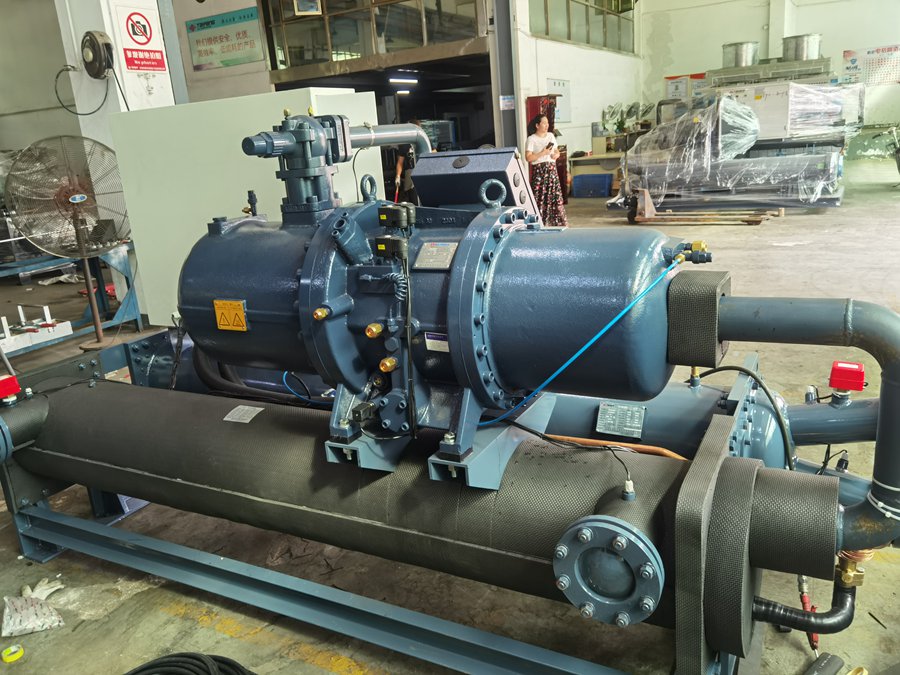 螺桿式冷水機漏氟問題解析及解決方案詳解