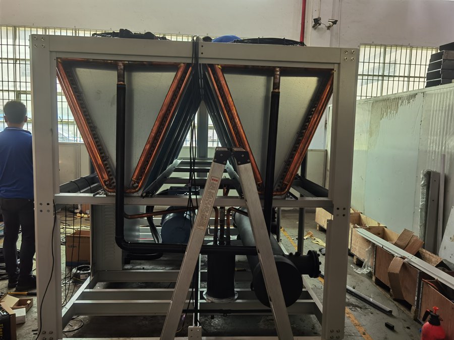 湖州附近有工業(yè)冷水機(jī)廠家嗎？解析選擇工業(yè)冷水機(jī)廠家的關(guān)鍵因素
