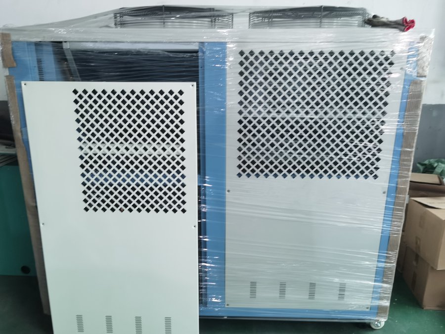 怎么根據(jù)制冷功率選擇工業(yè)冷水機(jī)？